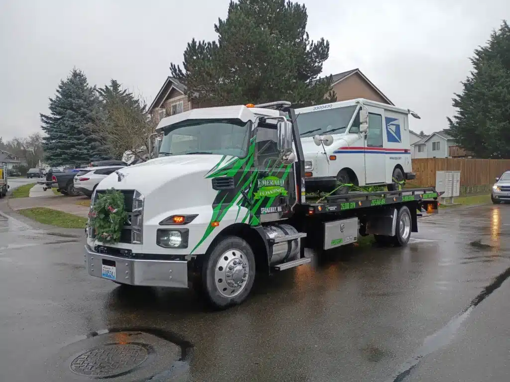 Flatbed Towing Spanaway, Towing Spanaway, Local Towing Spanaway
